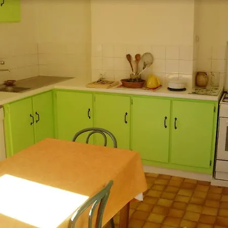 Confortable Au Coeur De - 40 M² - Vue Sur Jardin Apartmán Vitrac (Cantal)